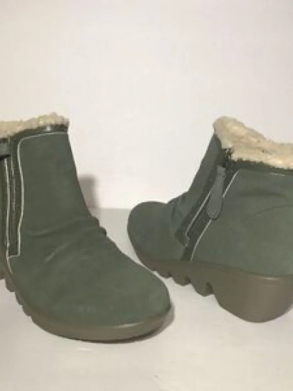 Skechers Jumper Studded Sherpa Trim Bootie
